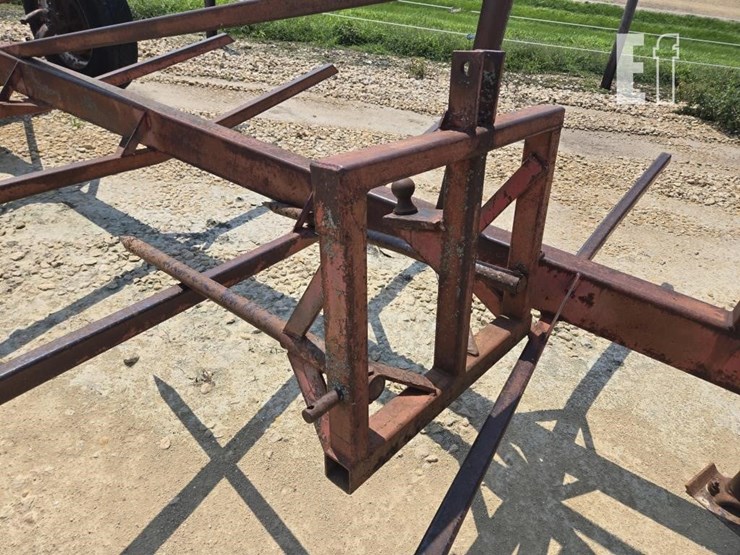 gooseneck-6-bale-carrier-w/-bale-forks-image-8