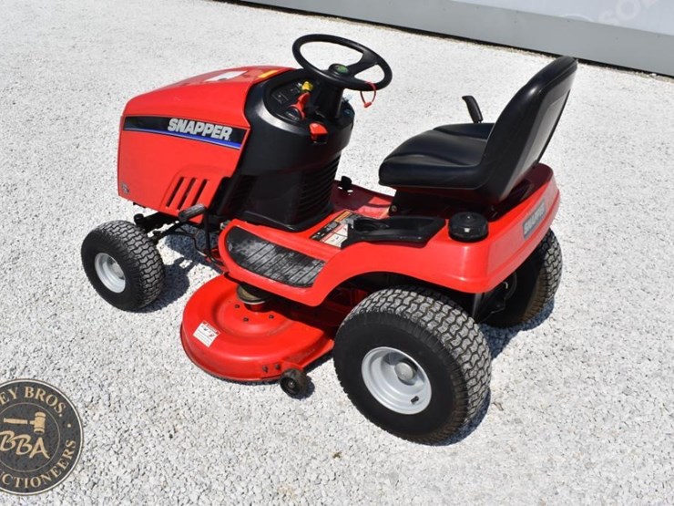 snapper-lt200-image-4