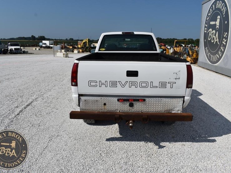 1999-chevrolet-3500-image-12