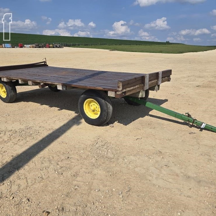 JOHN DEERE 1065A