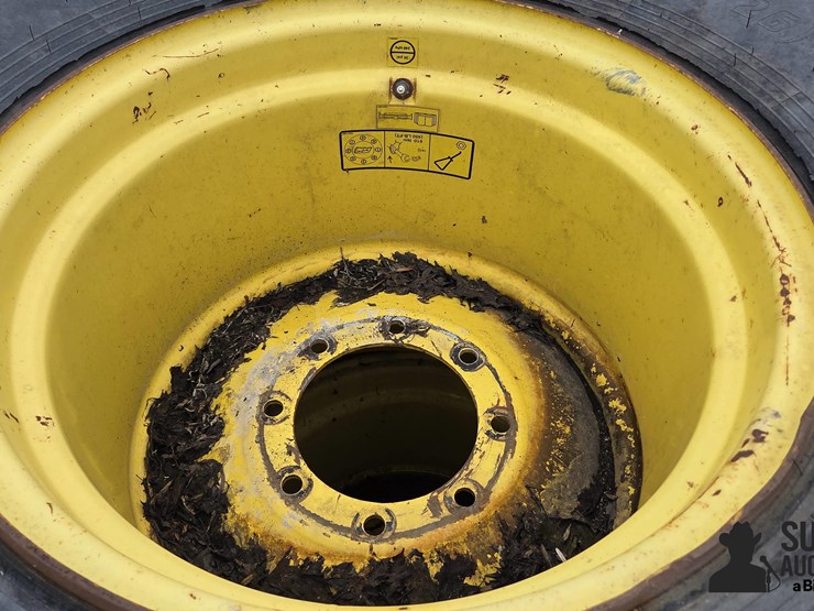 john-deere-8-image-7