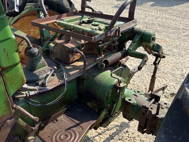 john-deere-40-image-10
