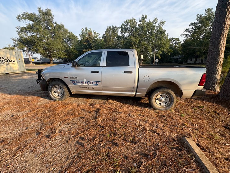 2016-dodge-ram-1500-image-13