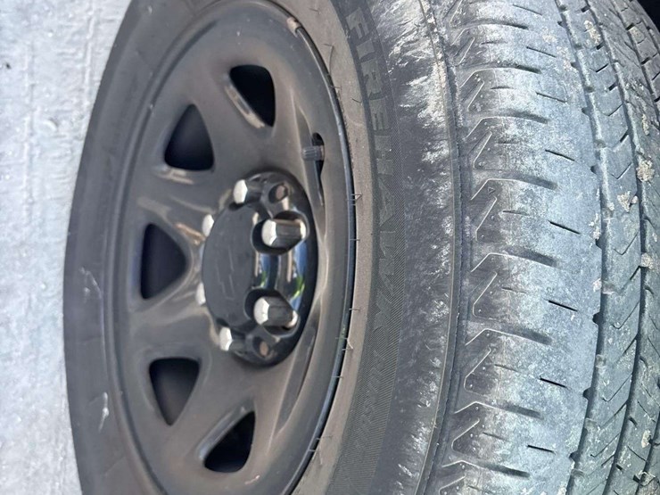 2019-chevrolet-tahoe-image-26