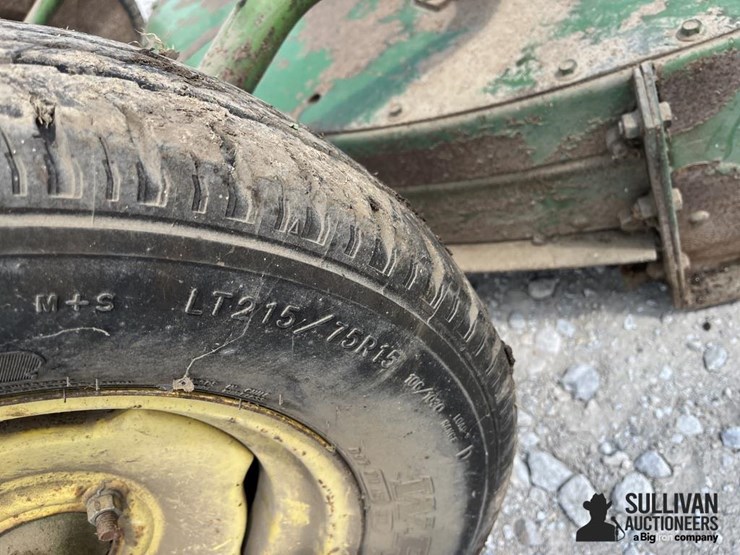 john-deere-227-image-19