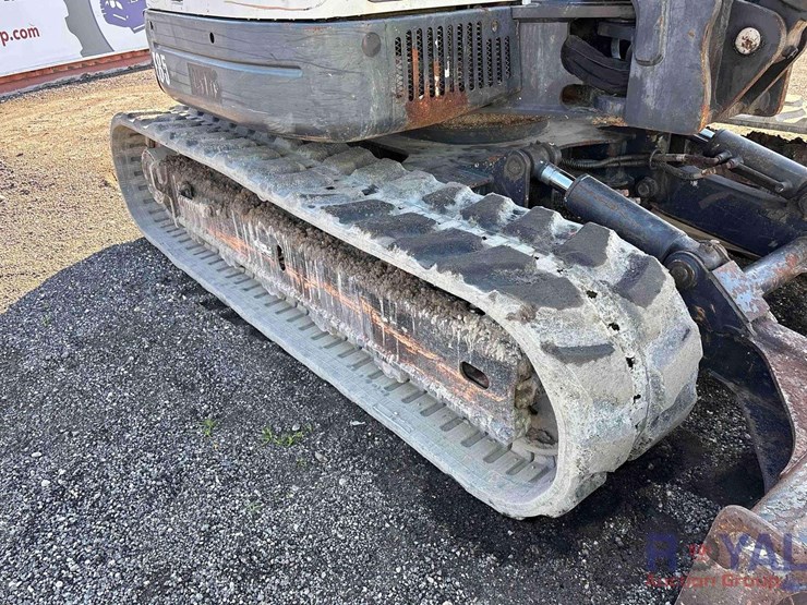 2016-bobcat-e85-image-14