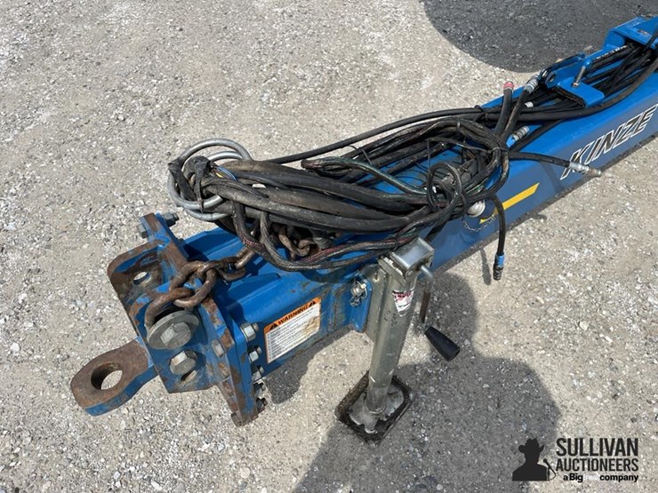 2009-kinze-3600-image-13