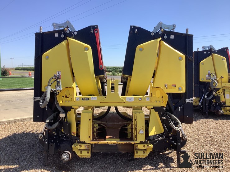 2022-john-deere-772-image-6