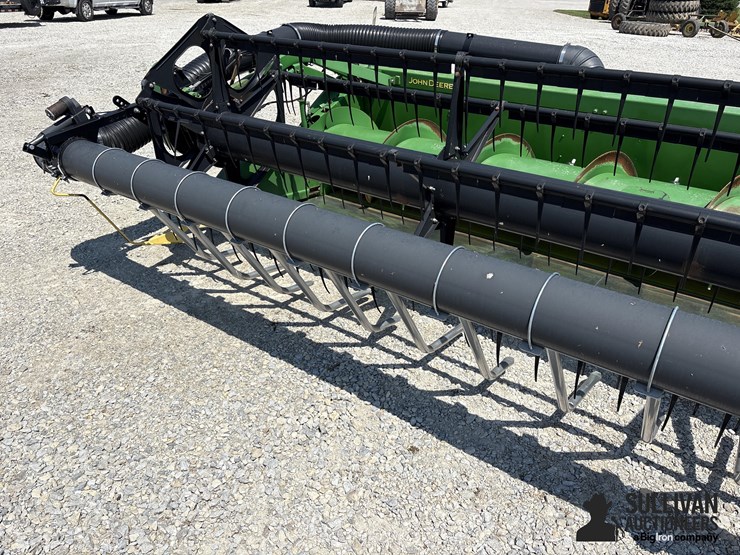 2011-john-deere-630f-image-16