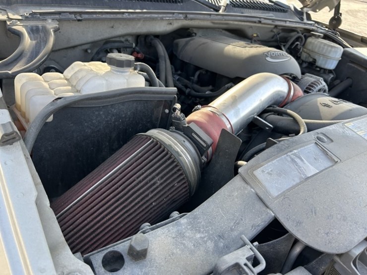 2003-chevrolet-silverado-1500hd-image-39