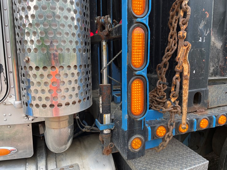 2005-kenworth-t800-image-15
