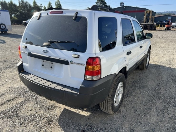 2007-ford-escape-image-4