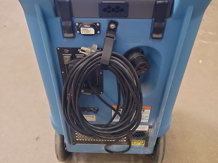dri-eaz-hve-3000-portable-flood-pumper-with-auto-pump-out-and-12-gallon-tank,-water-extractor-(f479),-water-vacuum-for-flooding-image-2