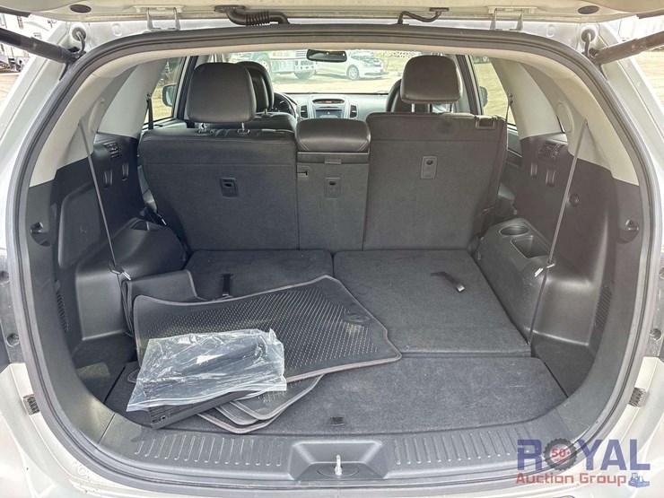 2015-kia-sorento-sx-image-21