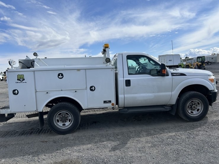 2015-ford-f350-sd-image-6
