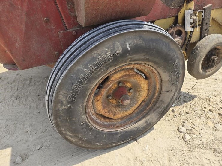 new-holland-268-image-11