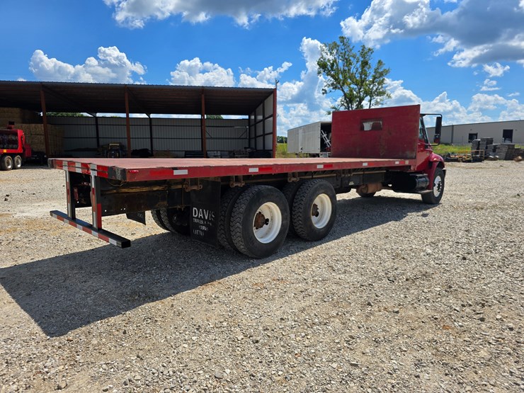 2003-international-durastar-4400-image-32