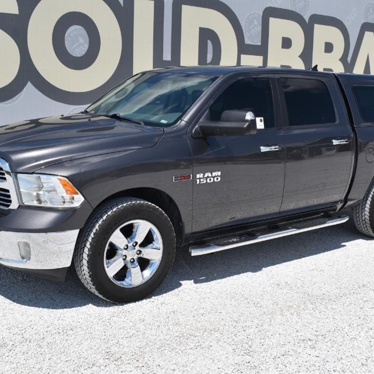 2017 RAM 1500 BIG HORN