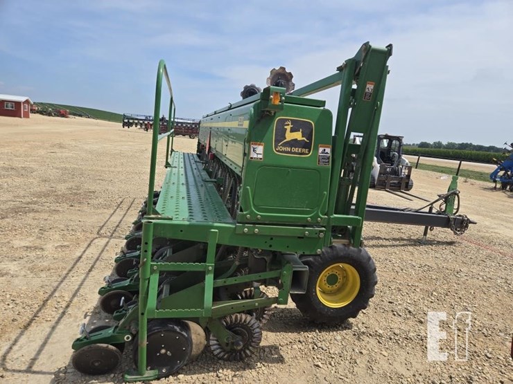2001-john-deere-1530-image-7