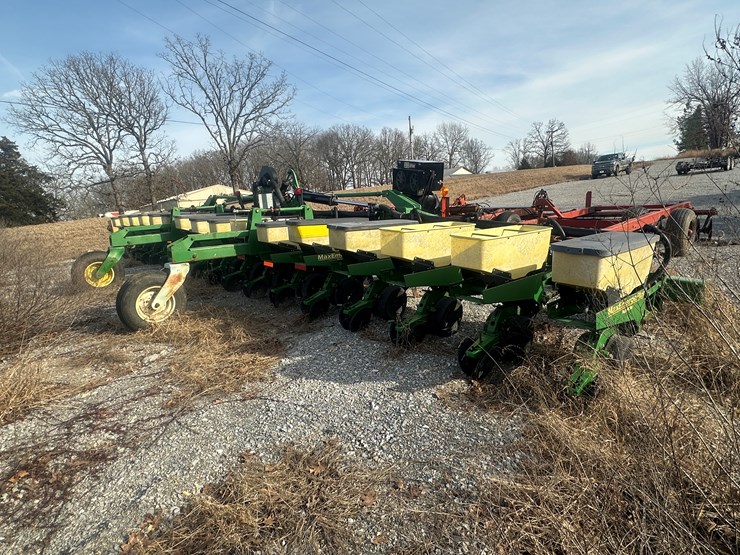 john-deere-1720-image-3
