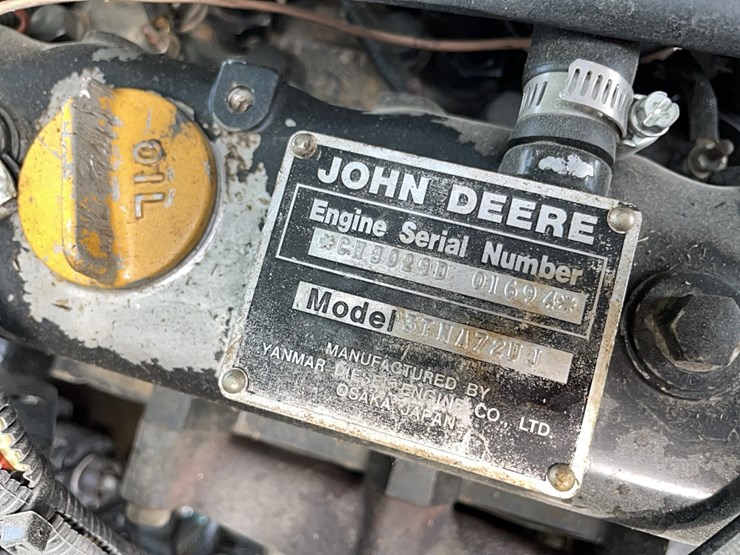 john-deere-gator-image-30