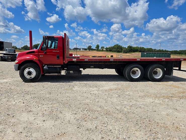 2003-international-durastar-4400-image-12