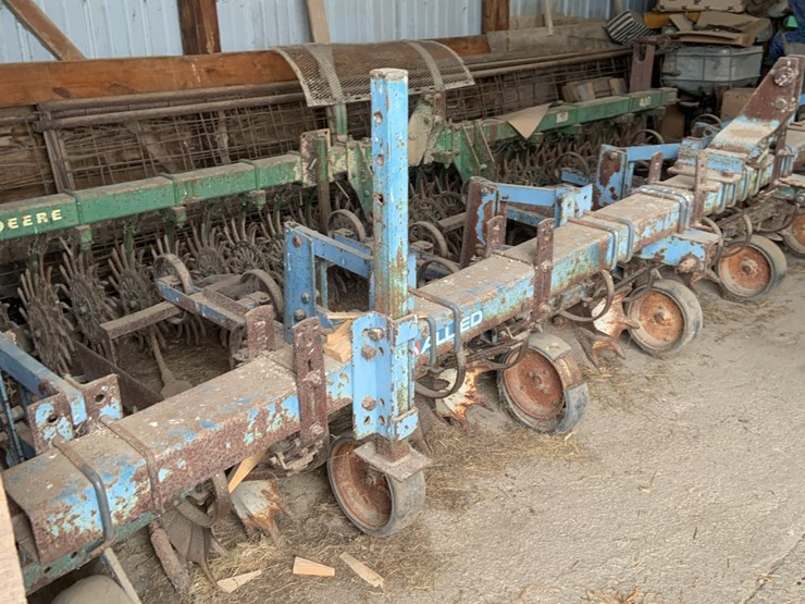allied-8-row-cultivator-image-3