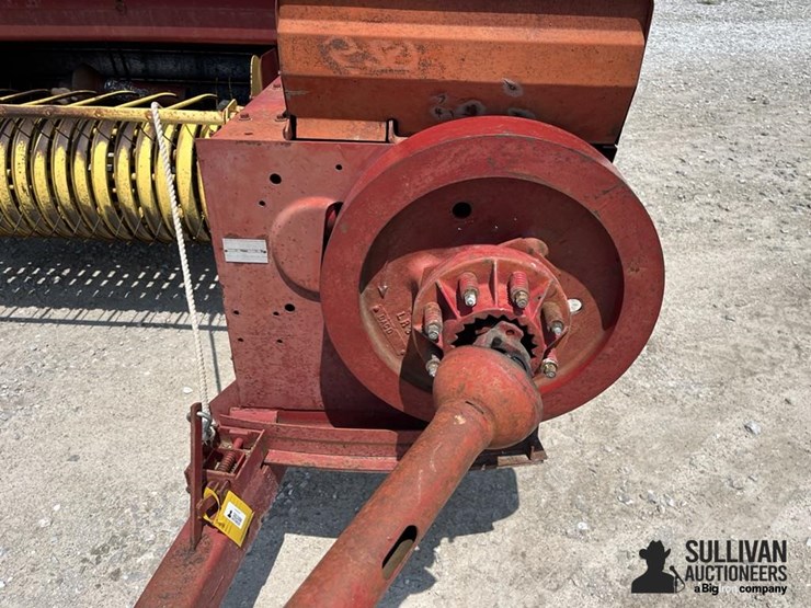 new-holland-315-image-10