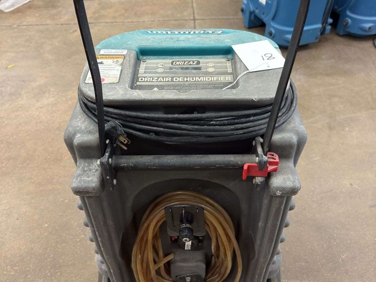 drieaz-dehumidifier-console-model-#-f292-sm-total-hours-2174-image-4