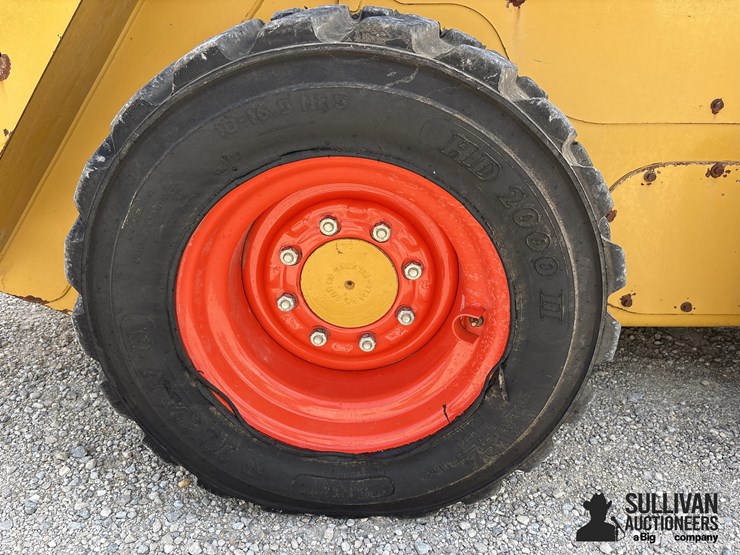caterpillar-242d-image-17