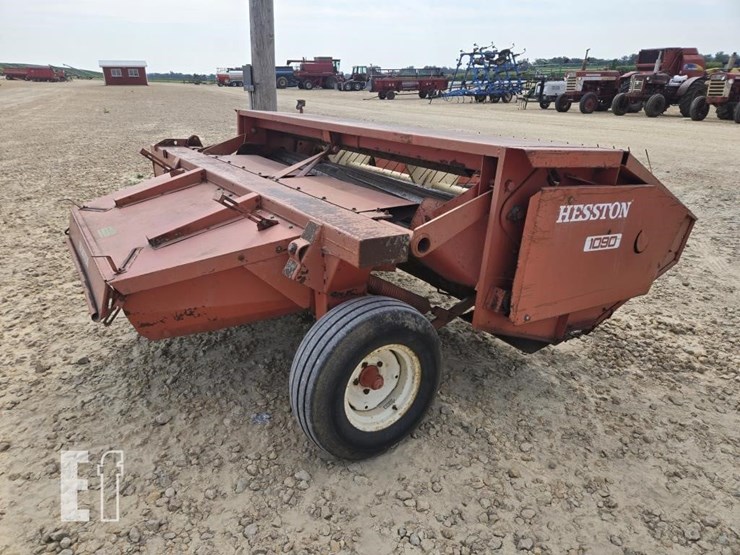 hesston-1090-image-6