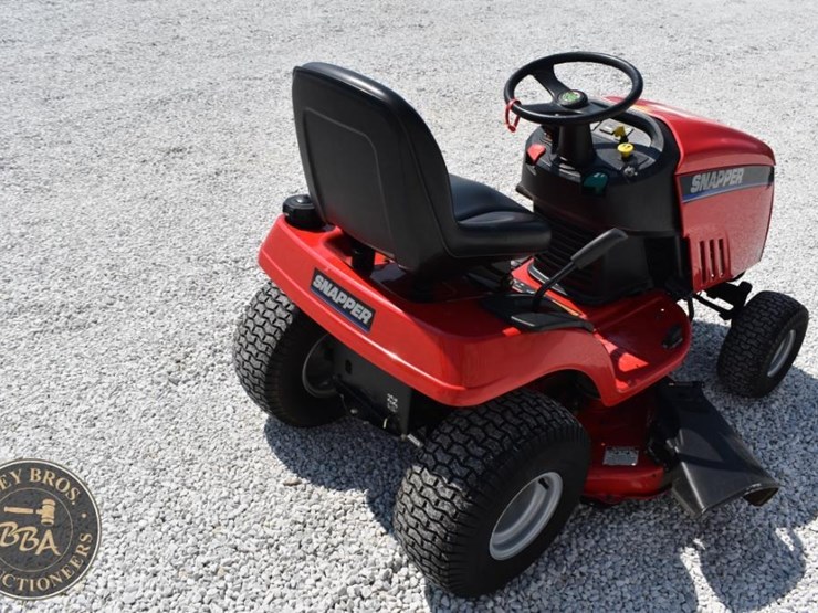 snapper-lt200-image-8