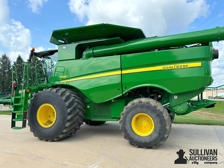2014-john-deere-s690-image-8