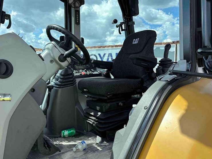 caterpillar-420f2-image-22