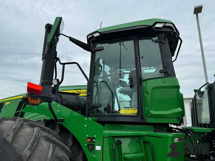 2023-john-deere-9r-590-image-11