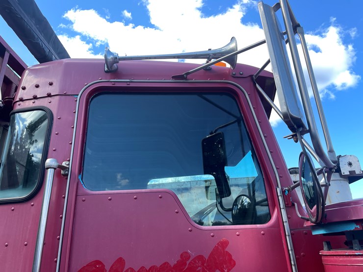 1995-kenworth-w900l-image-29