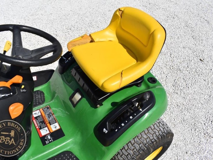 john-deere-102-image-14