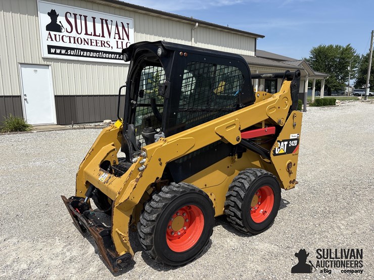 caterpillar-242d-image-1