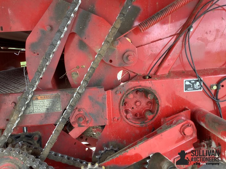 new-holland-br7090-image-9