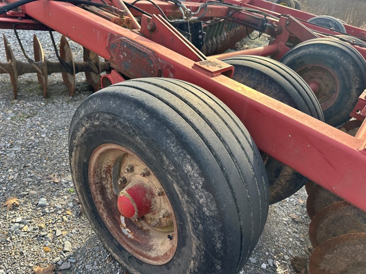 case-ih-3900-image-13