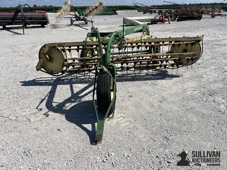 john-deere-670-image-2