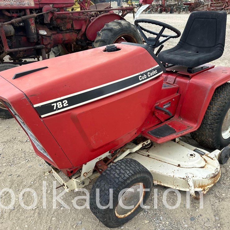 CUB CADET 782