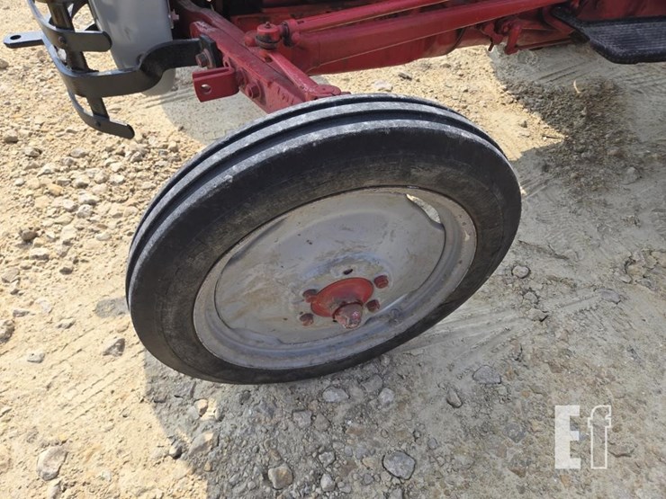 ford-8n-image-4