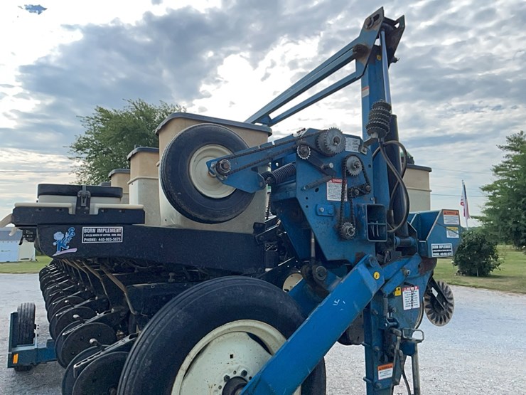 kinze-2600-image-33
