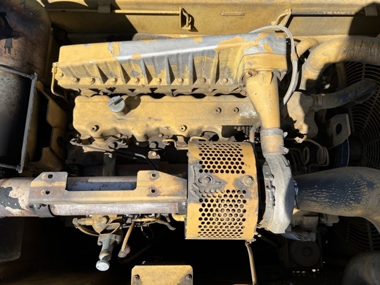 caterpillar-330b-image-25