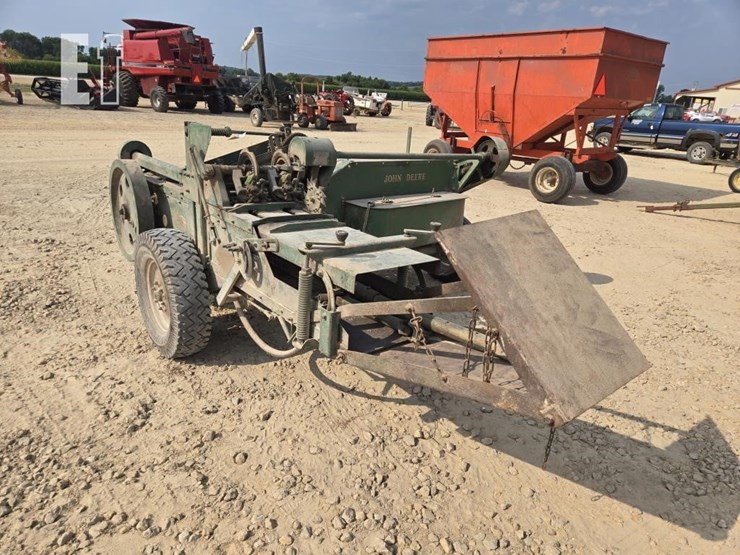 john-deere-14-image-9