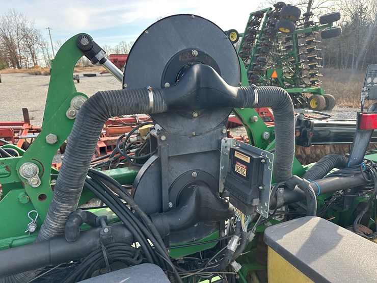 john-deere-1720-image-20