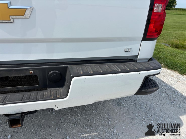 2018-chevrolet-1500-image-19
