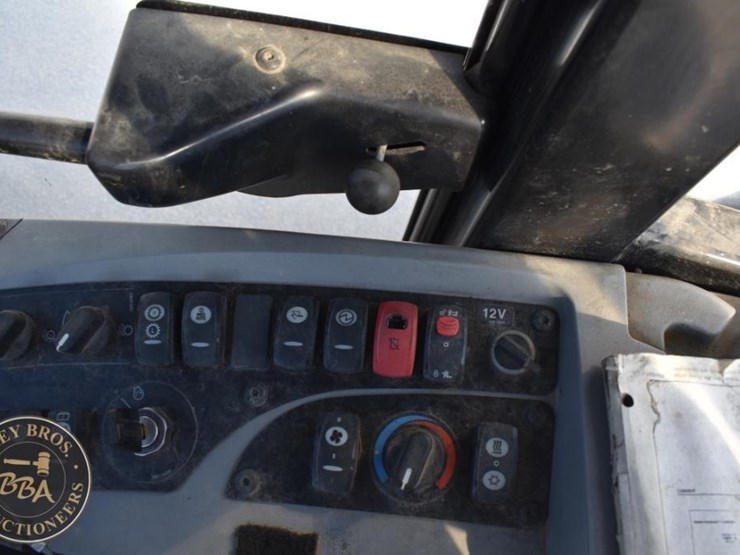 2011-caterpillar-908h-image-51