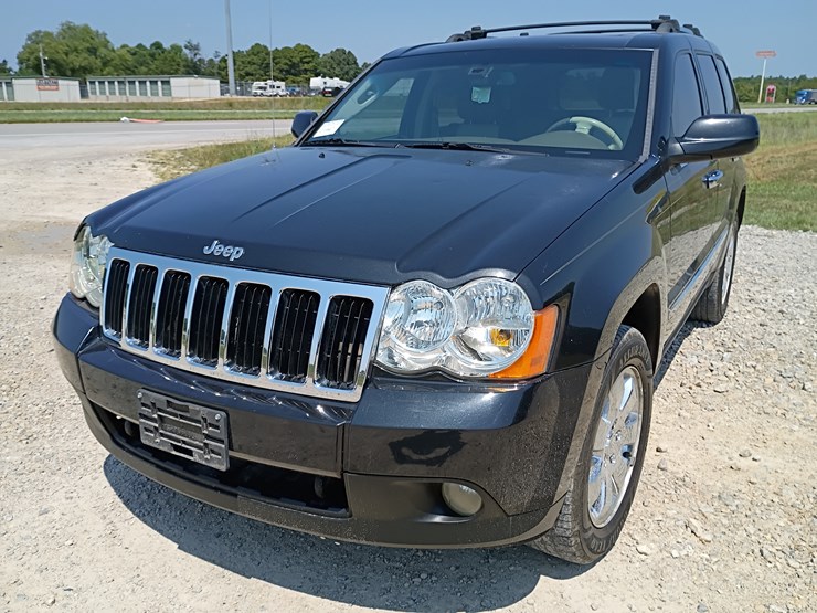 2010-jeep-grand-cherokee-image-2
